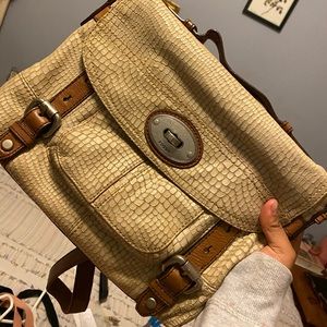 Fossil Messenger Bag